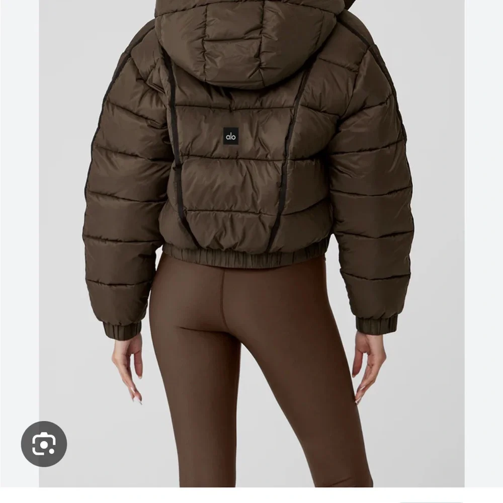 ALO Yoga Dark Brown Puffer Jacket - Picture 3 of 5
